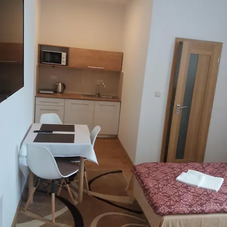 Semesteranläggning (resort) Fako 2*